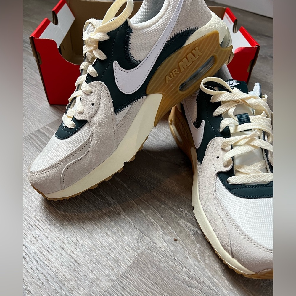 Nike Air Max Cream and Black Men's Shoes